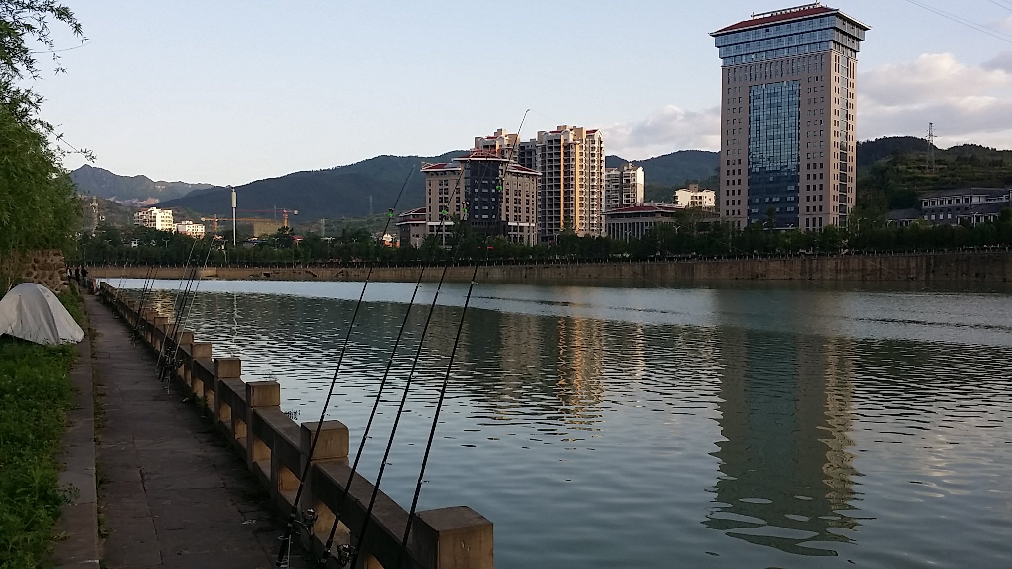 四川剑门蜀道风景名胜区12日游记 上篇---剑阁,广元游