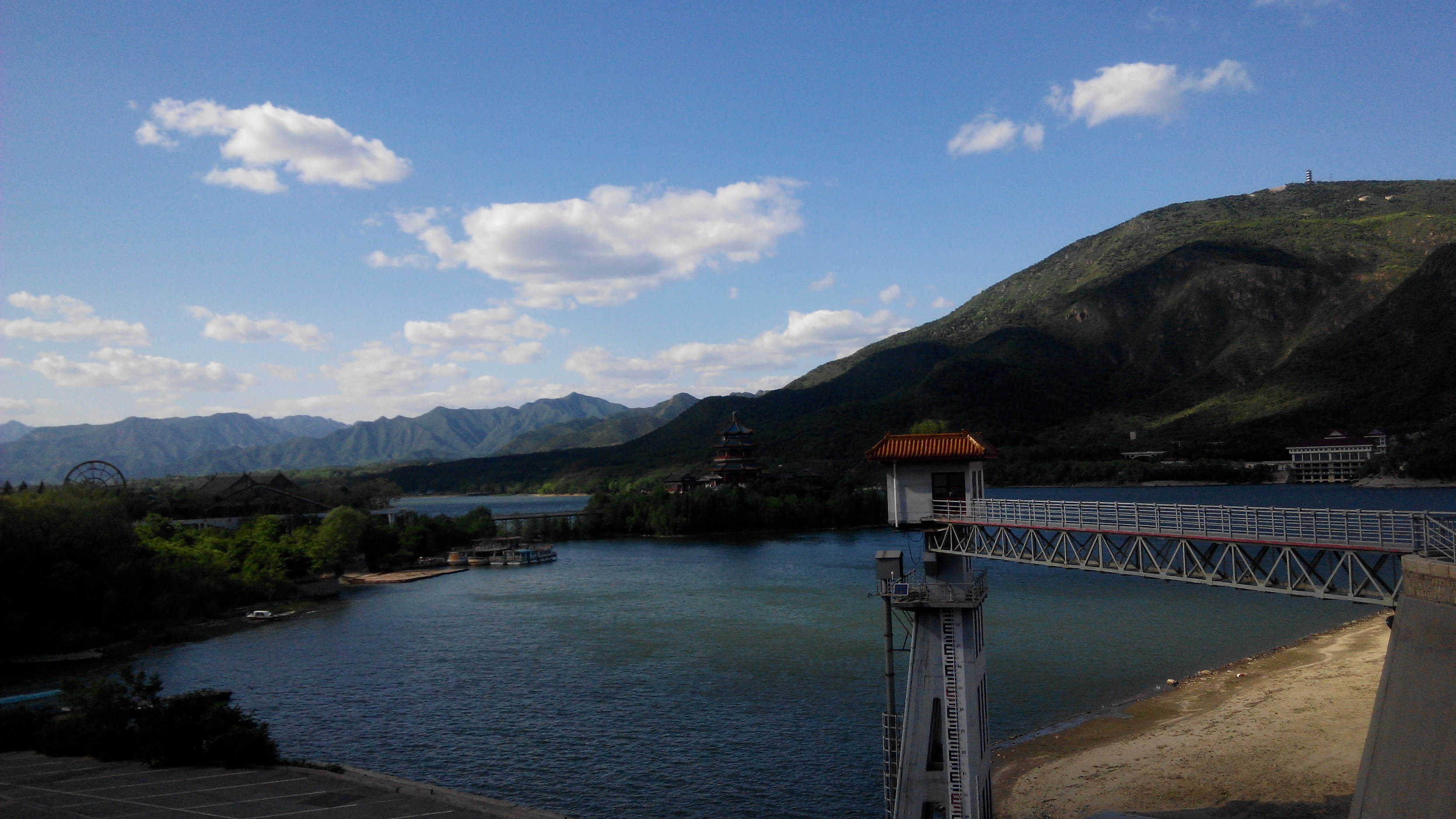 十三陵水库                           