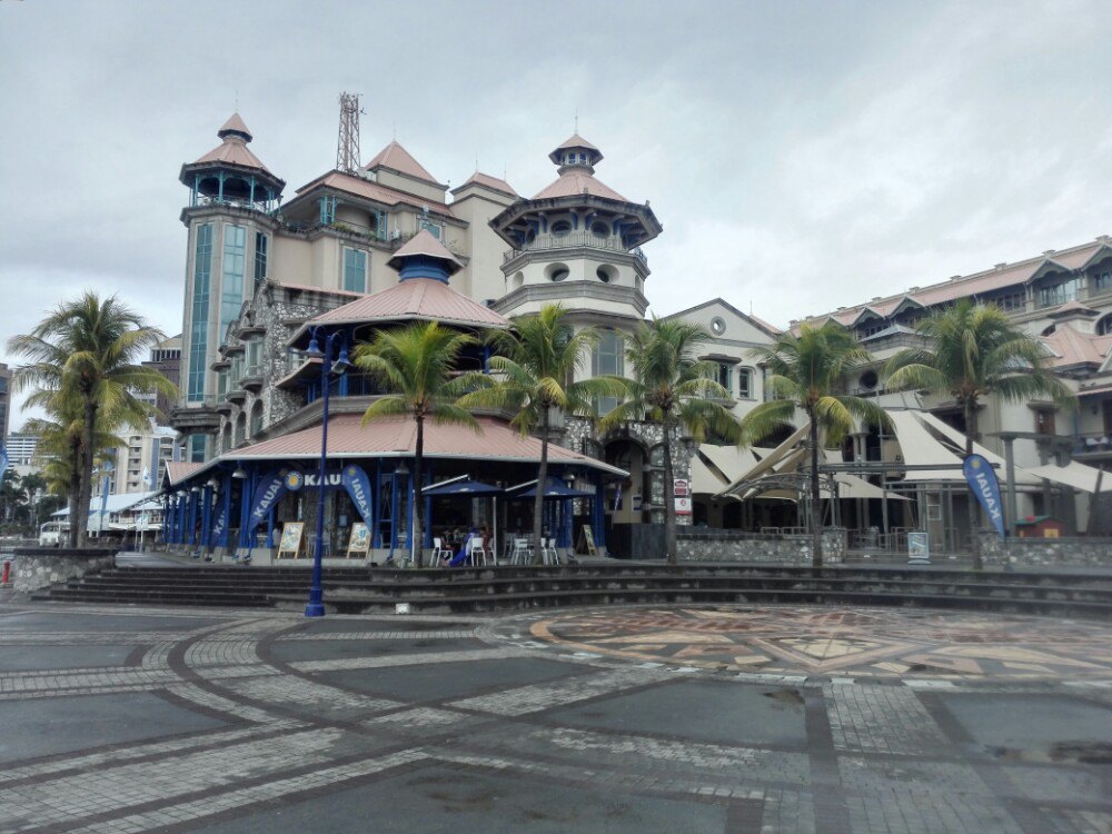 路易港