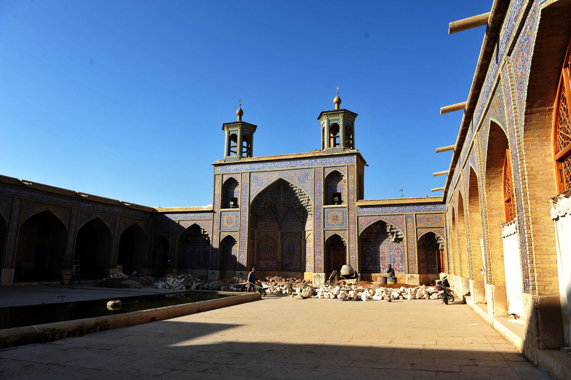 伊朗德黑兰+设拉子+伊斯法罕+卡尚11日跟团游