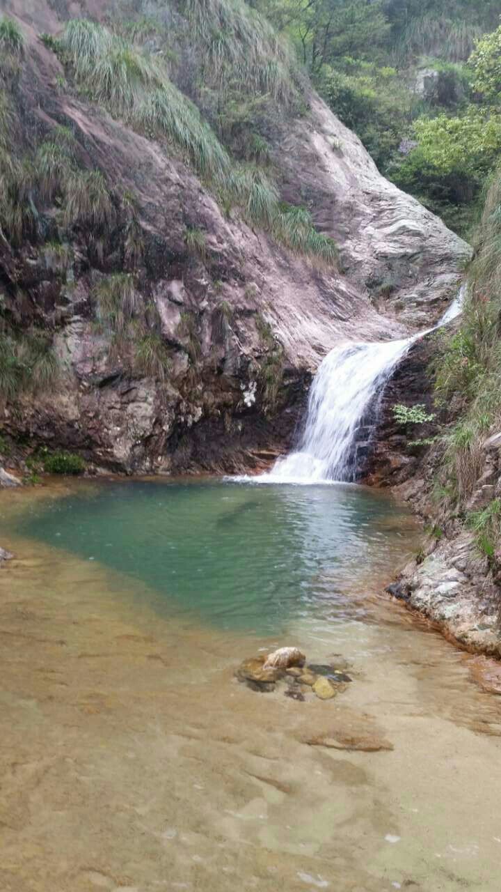 天柱山卧龙山庄