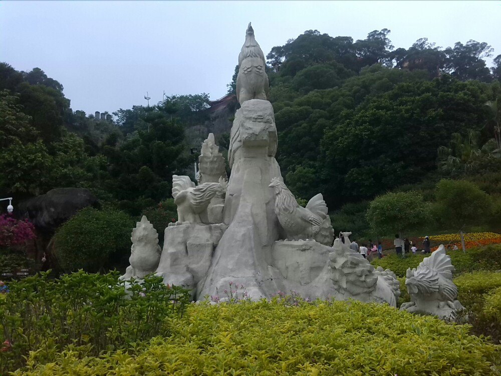 值得去看,空中栈道,感觉不错,还可以看福州市全景.