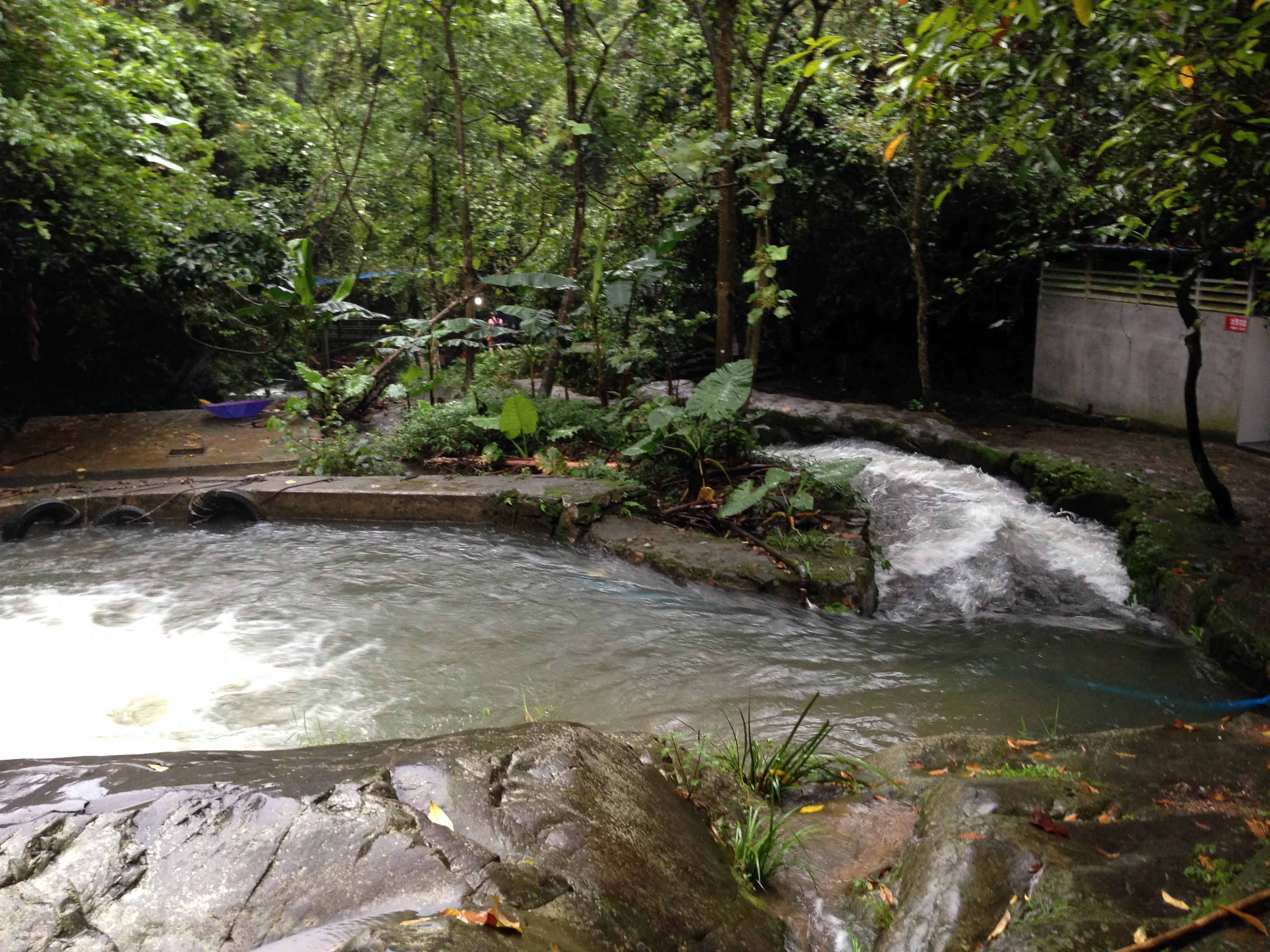 龙池曼风景区