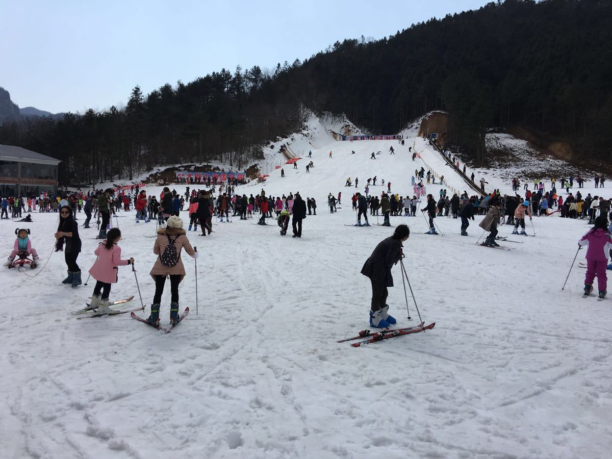 【携程攻略】安徽安庆岳西大别山滑雪乐园好玩吗,安徽