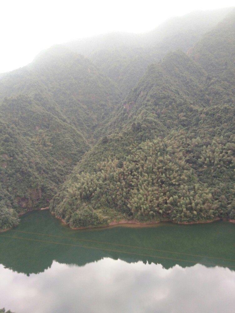 【携程攻略】资溪大觉山景点,这里有幽绿的湖水,有青翠的青山,有略高