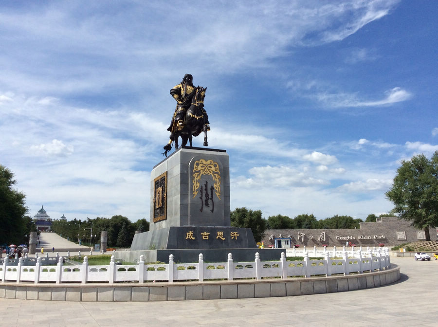 旅游区开放时间 成吉思汗陵旅游区怎么去 成吉思汗陵旅游区门票多少钱