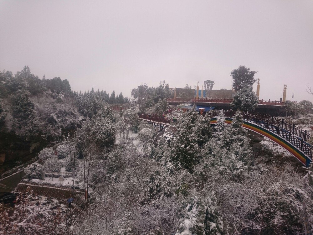 平昌县佛头山森林公园