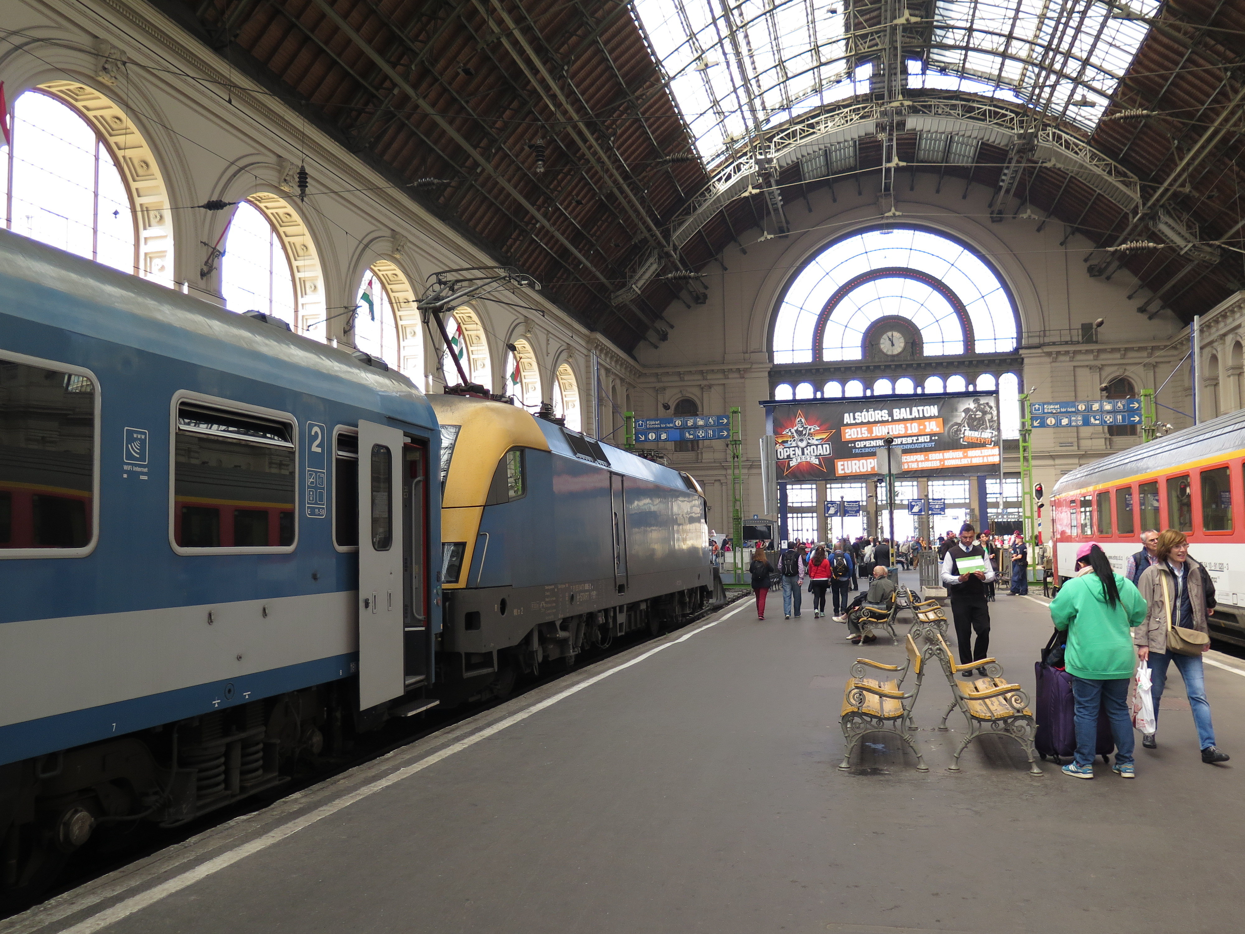 北京火车站行李寄存多少钱?_微博生活网