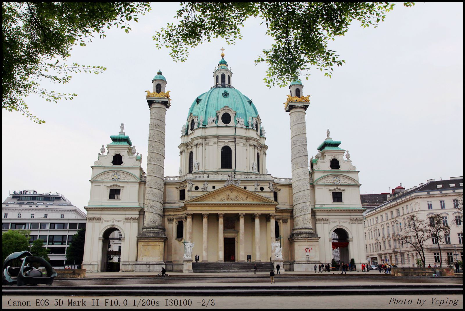karl-borromauskirche(圣卡尔 保罗茅斯教堂),1713年黑死病(鼠疫