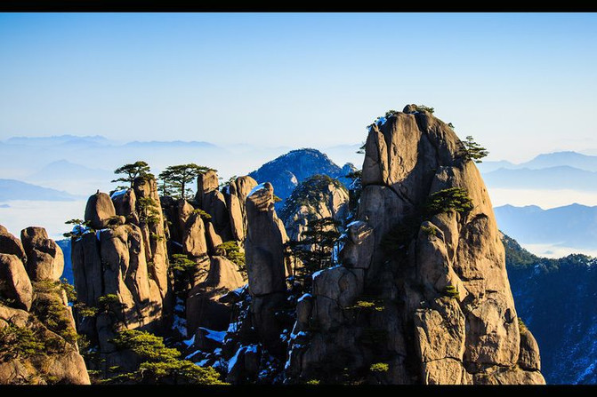 狮林大酒店位于黄山之精华景区——北海景区,紧邻西海大峡谷入口,背