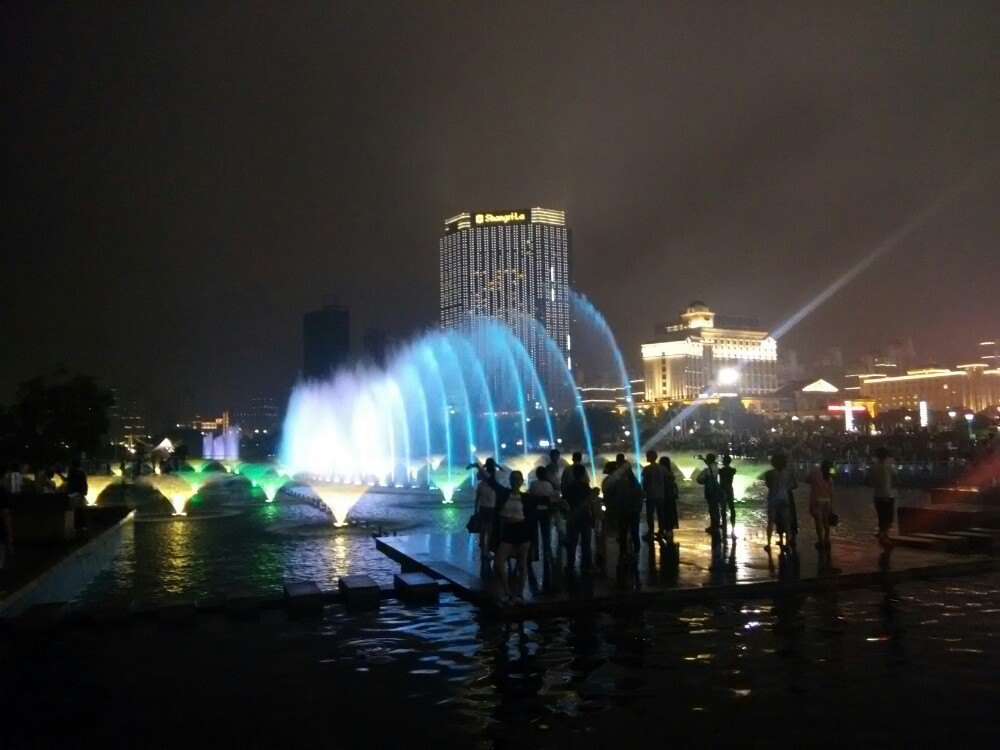 秋水广场