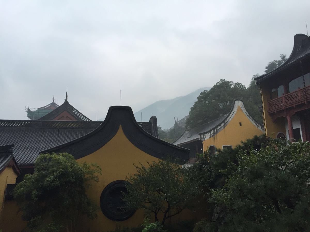 【携程攻略】杭州灵隐寺景点,灵隐寺在飞来峰的主干道上 单独收费 进
