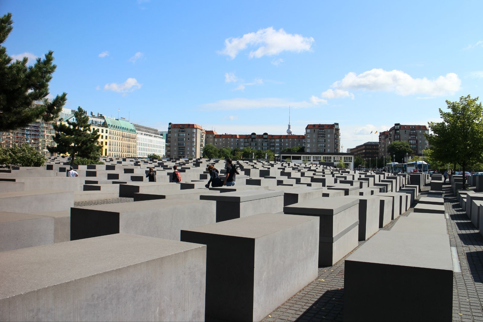 【携程攻略】柏林欧洲被害犹太人纪念碑好玩吗,柏林人