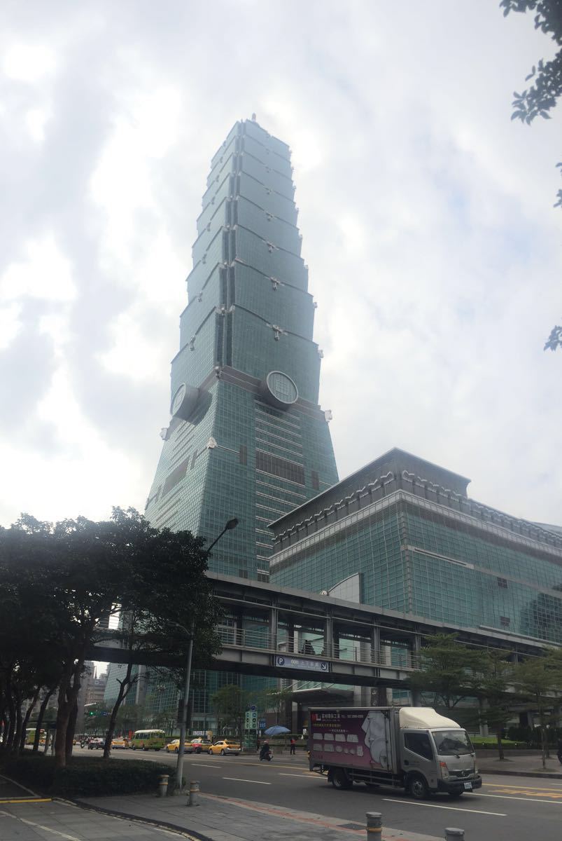 【携程攻略】台湾台北101大楼景点,很繁华的一个地方
