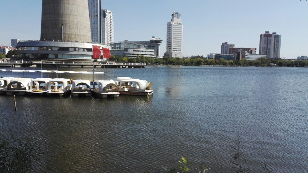 天塔湖风景区