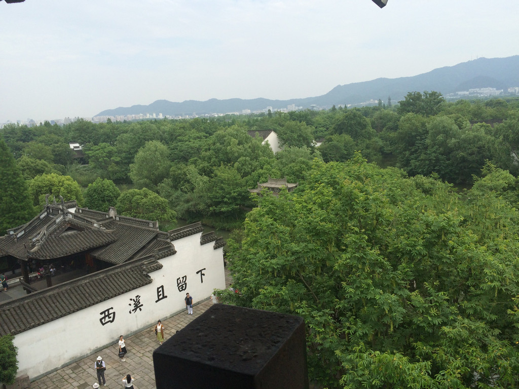 山外青山楼外楼