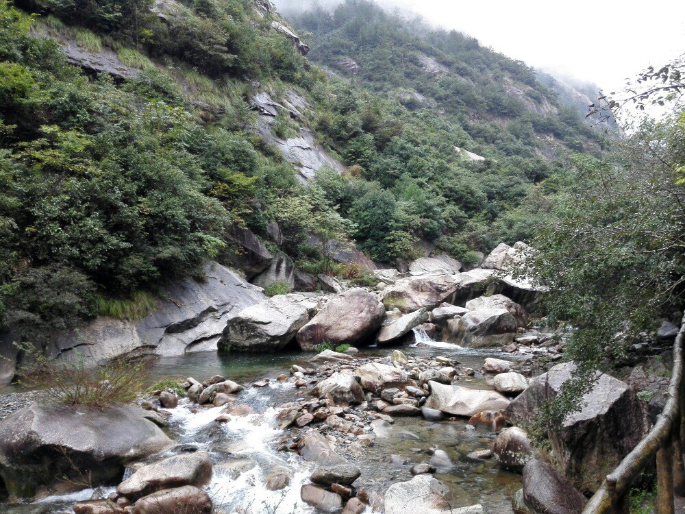 【携程攻略】绩溪鄣山大峡谷景点,景色是不错,可惜天