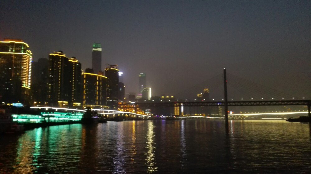 【携程攻略】重庆重庆景点,夜景很棒消费不高江边的也