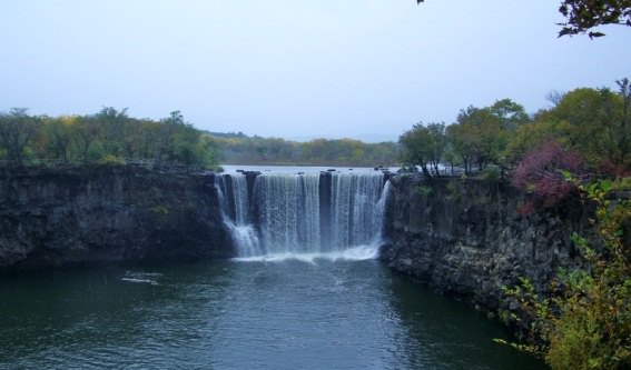 镜泊湖风景区