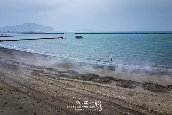 在海边怎么搭土窖_海边风景图片(2)