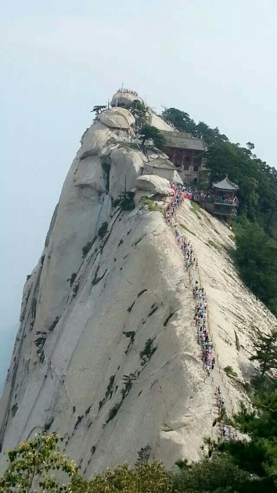 【携程攻略】华山华山景点,自古华山一条路说的一点也