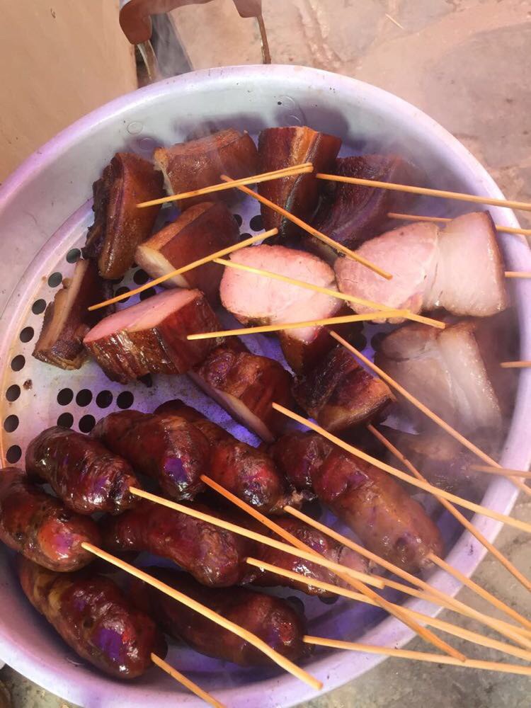                  苗家腊肉