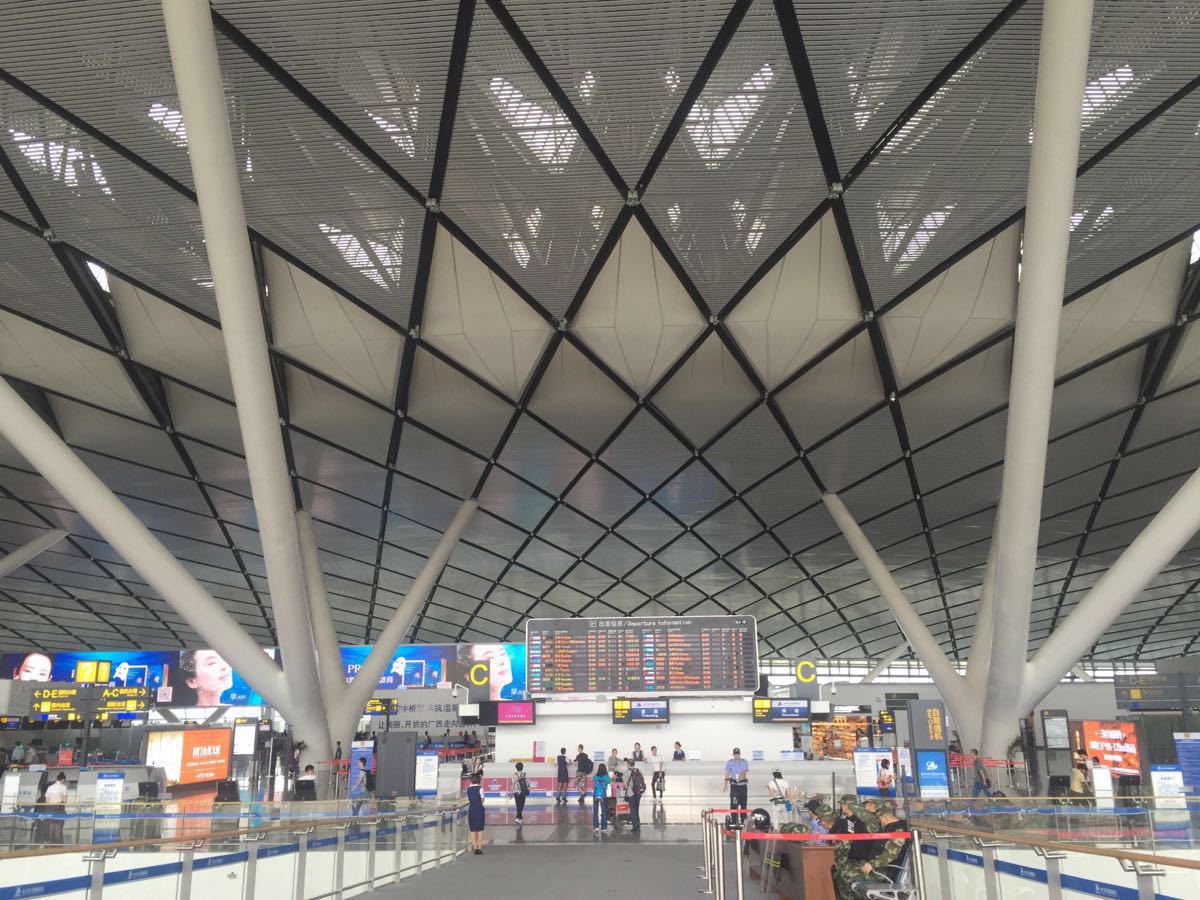 去深圳宝安机场T3航站楼接人，车停在哪里方便？-