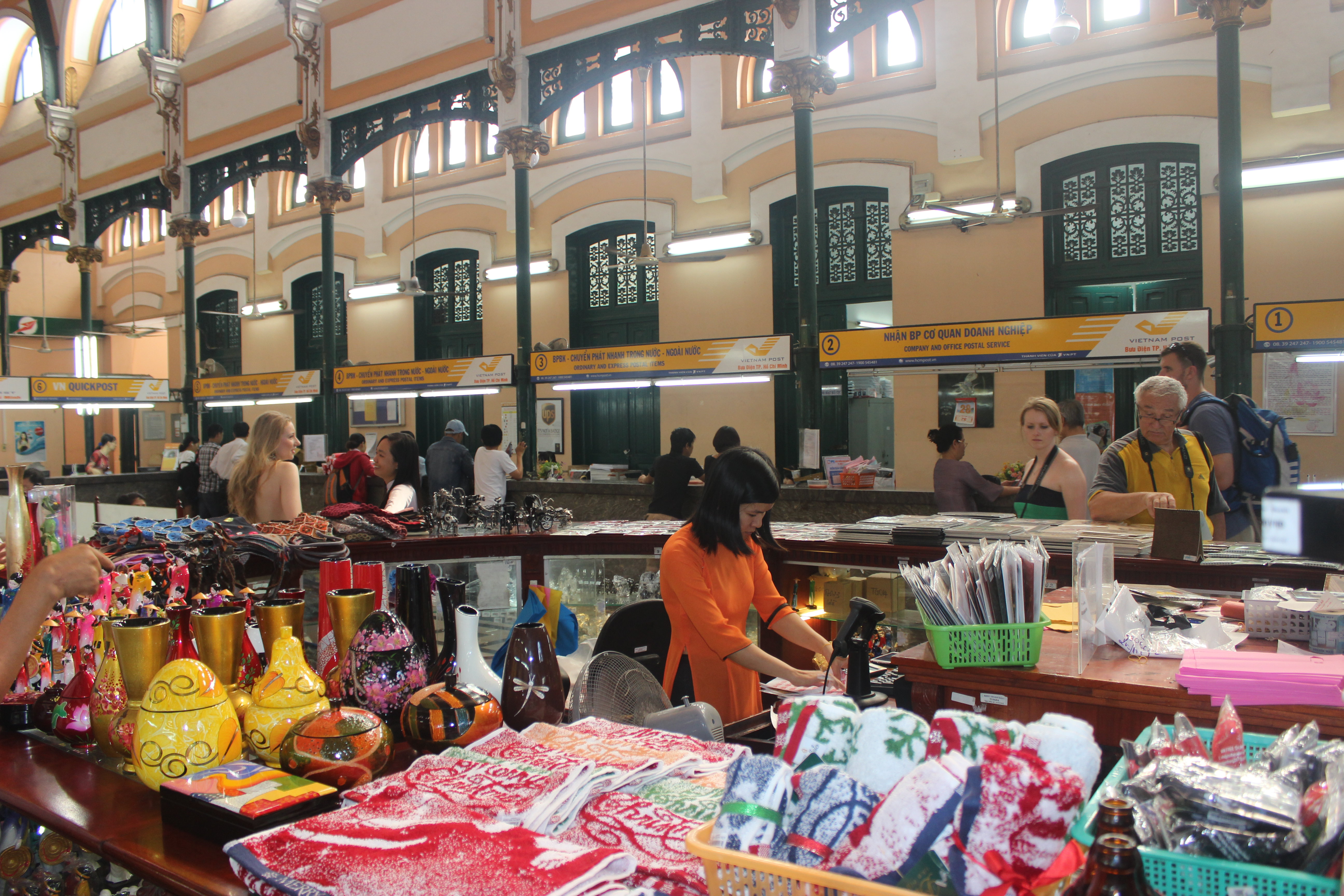 重庆邮政大学_重庆邮政员工工资收入(3)