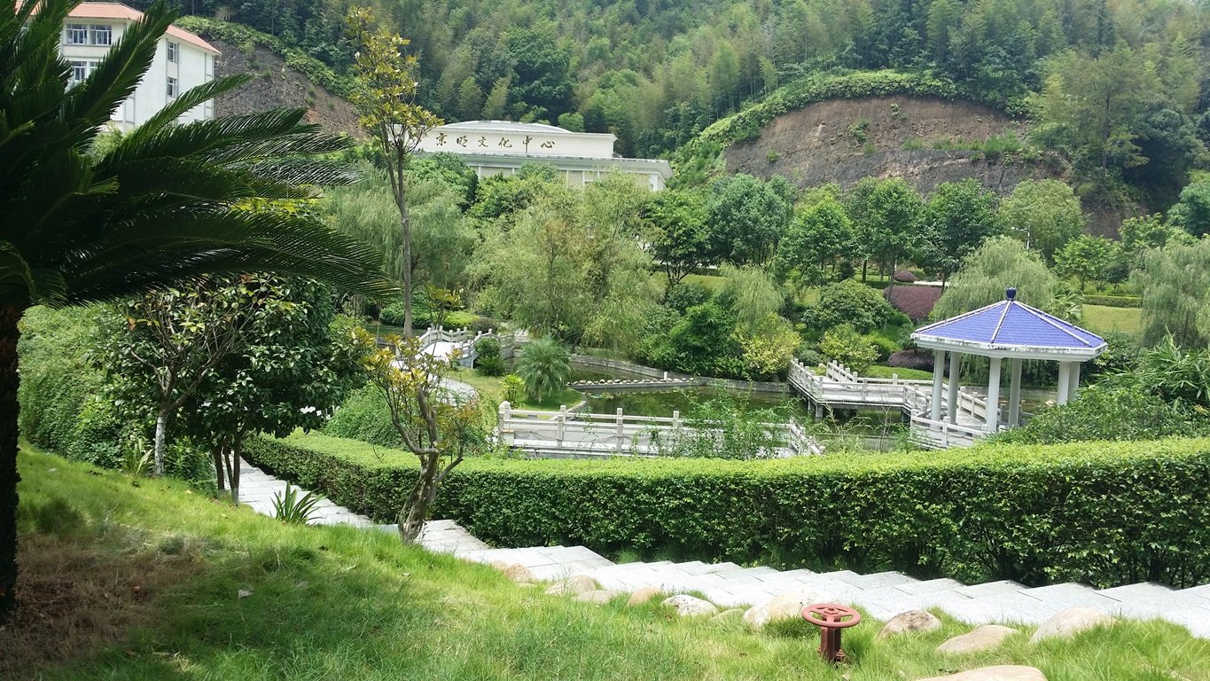 上犹陡水湖京明度假村