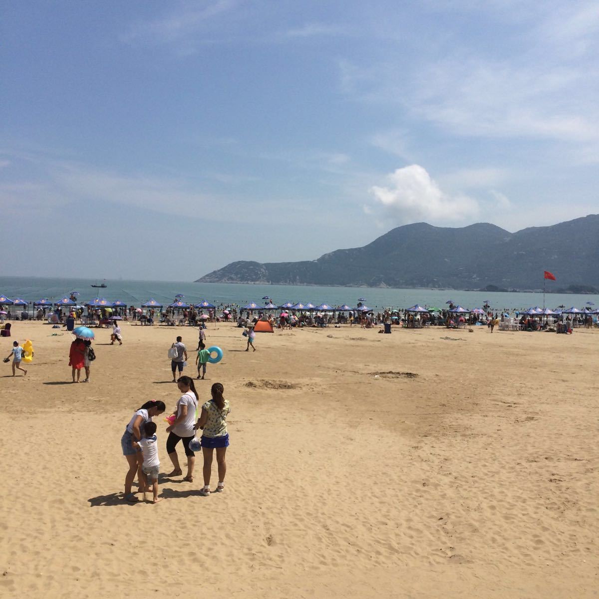 【携程攻略】浙江南沙景点,夏天去比较好,可以游泳海水很清澈,沙子很