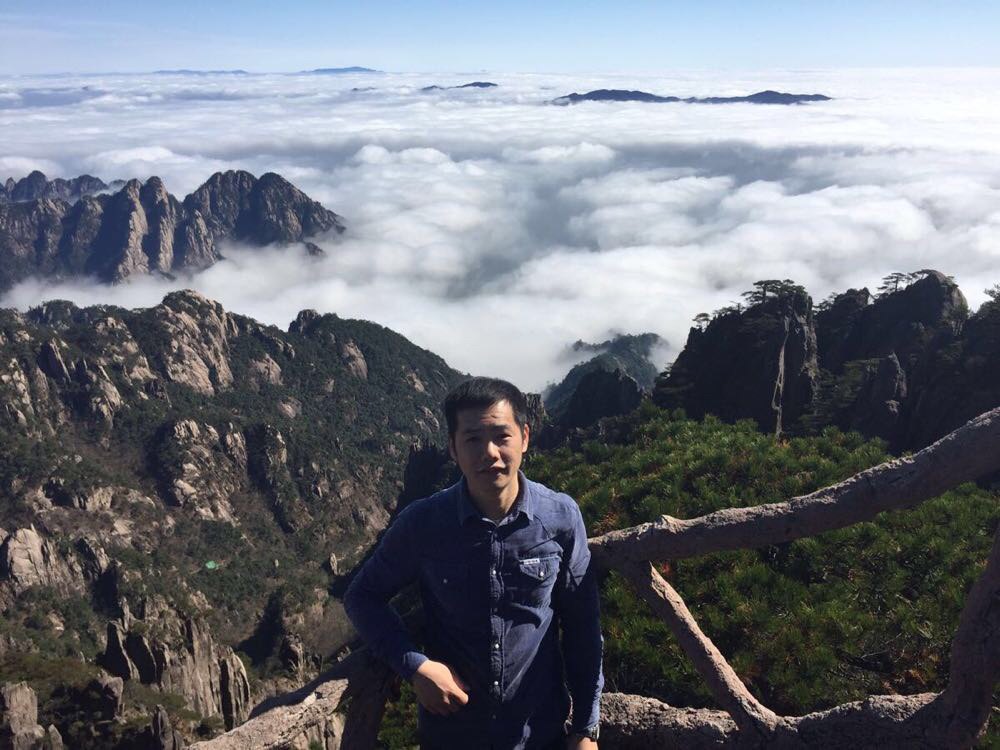 黄山光明顶山庄
