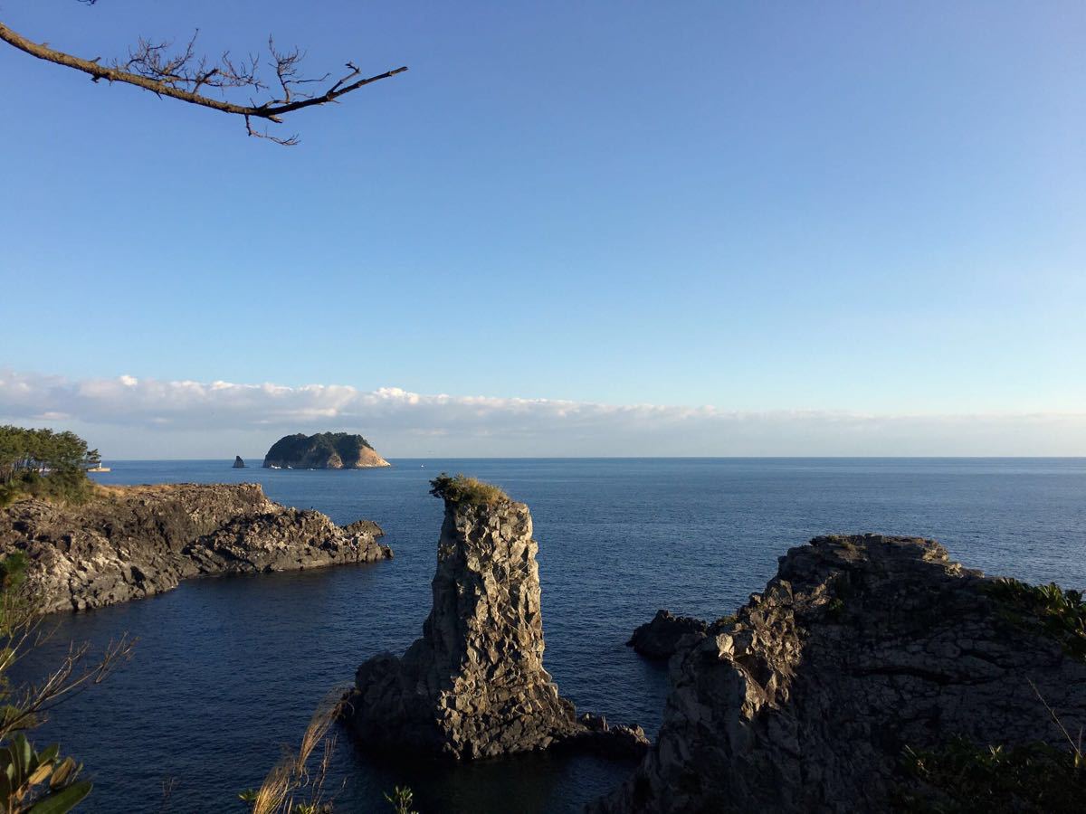 【携程攻略】济州岛龙头岩景点,非常美 空气很好 还是大长今的取景地