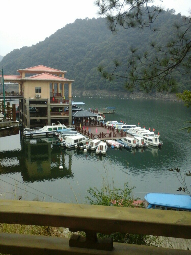 阳明湖(原陡水湖)风景区