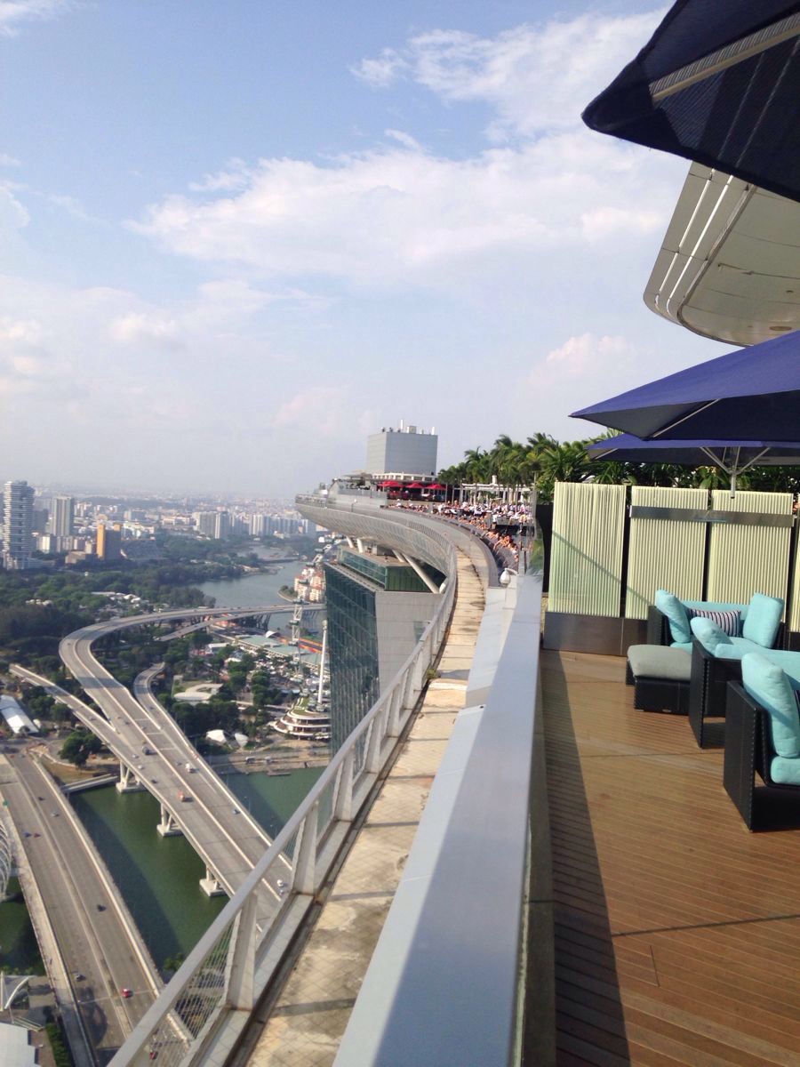 滨海湾金沙酒店无边泳池