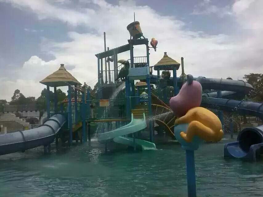 金水台太阳岛水上乐园