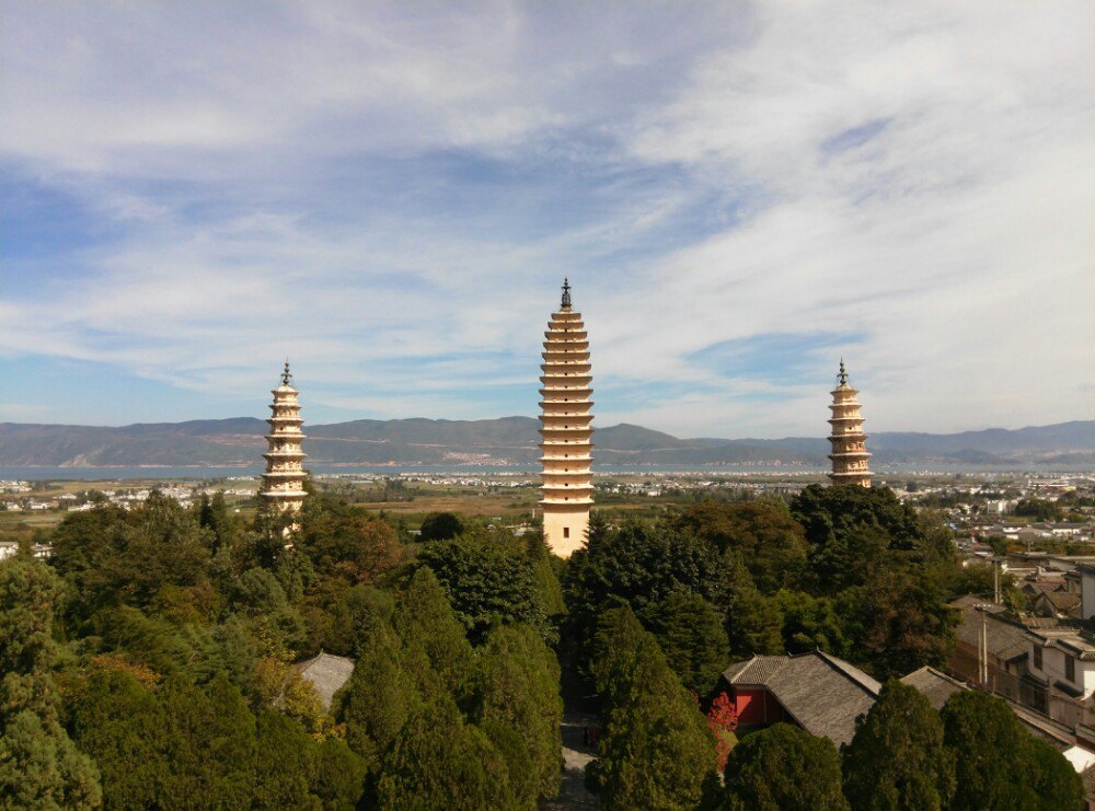 三塔寺风光景色值得一去,毕竟是大理的地标性建筑.