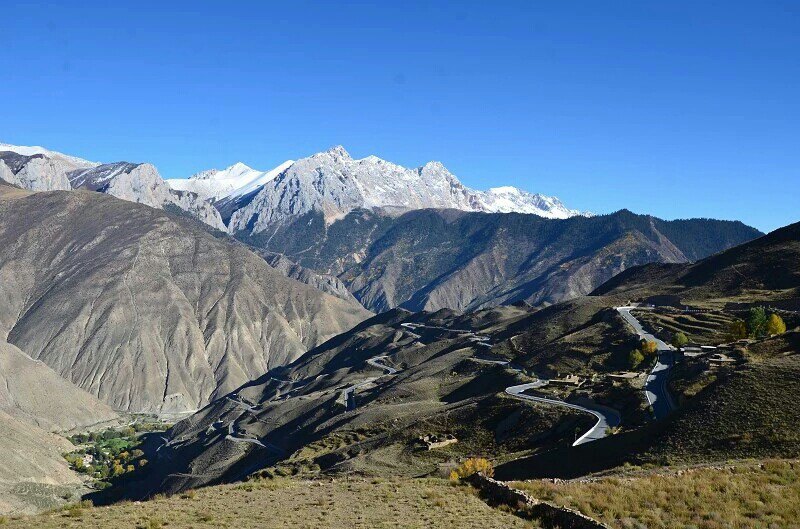 昌都业拉山九十九道拐好玩吗,昌都业拉山九十九道拐样