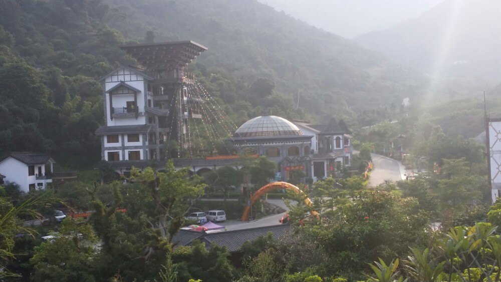 新兴天露山旅游度假区