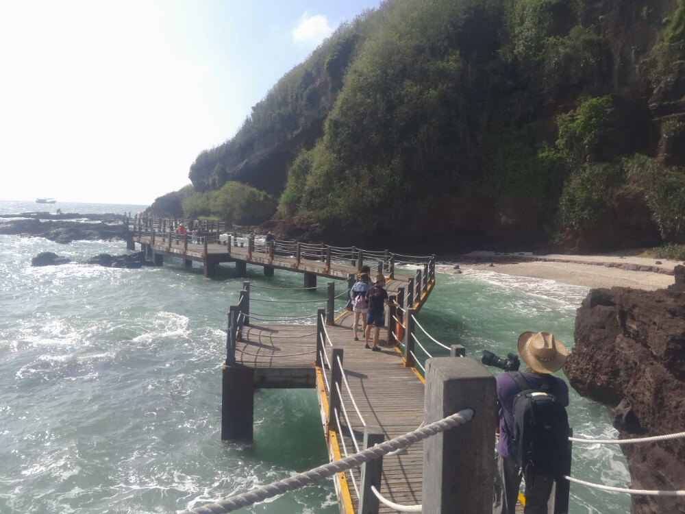 鳄鱼山景区