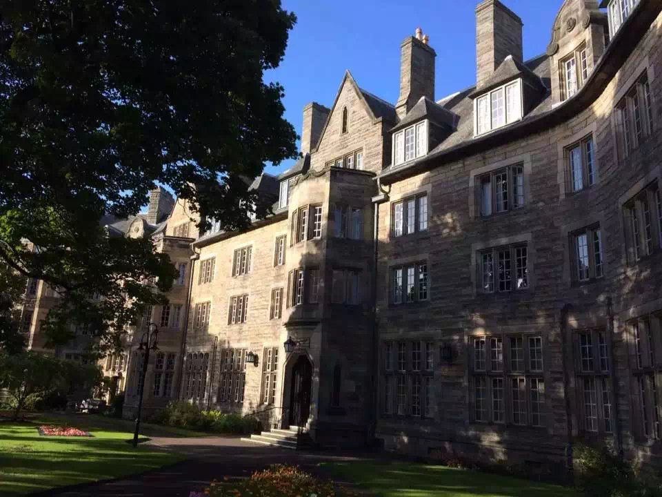 圣安德鲁斯大学金融,求一网址你们懂得,大头妹模拟人生3,北戴河新区最新招聘