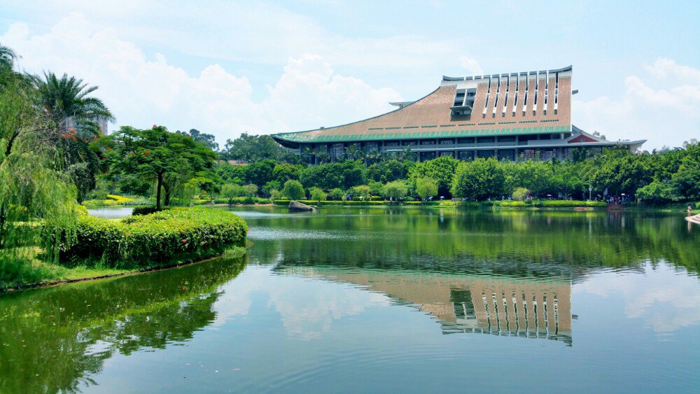                  厦门大学