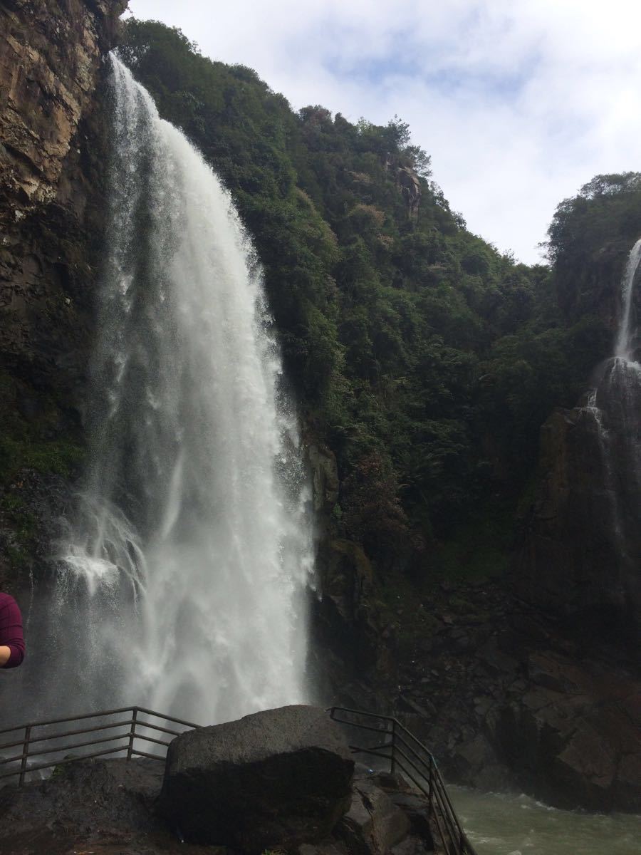 【携程攻略】福建九鲤湖风景区 景点,跟男朋友去玩,春节期间,人挺多的