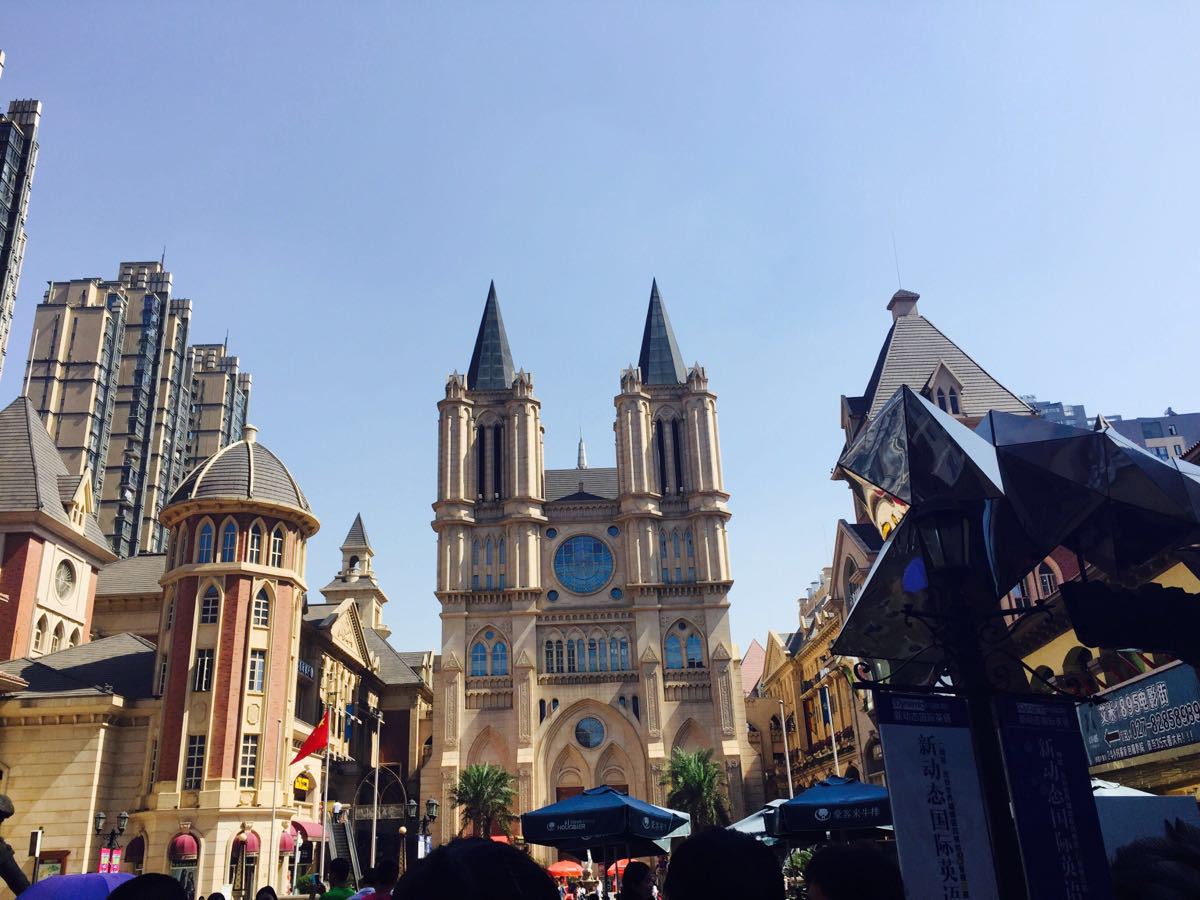 武汉光谷步行街有什么好玩的?_湖北