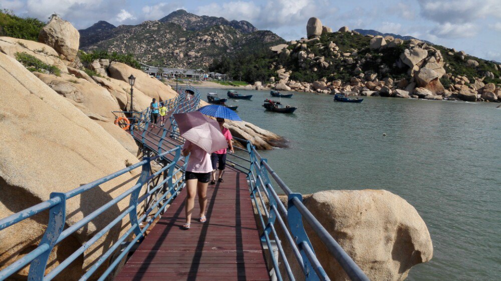 那琴半岛地质海洋公园