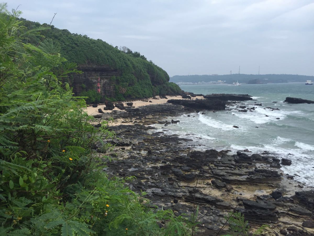 【携程攻略】广西鳄鱼山景区景点,涠洲岛最美的景色都