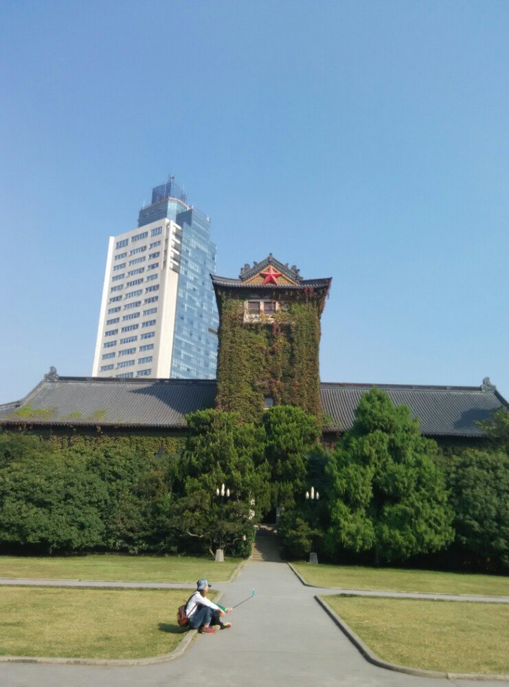 【携程攻略】南京南京大学景点,标志性的北大楼是去的