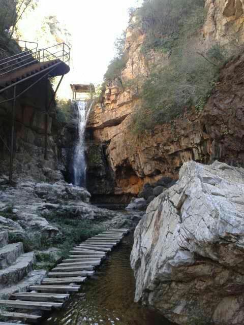 大平台龙居瀑布旅游区
