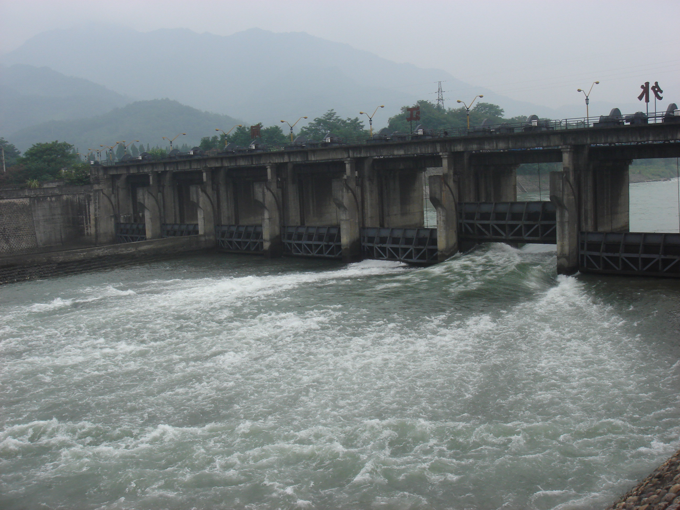 都江堰水利工程图片