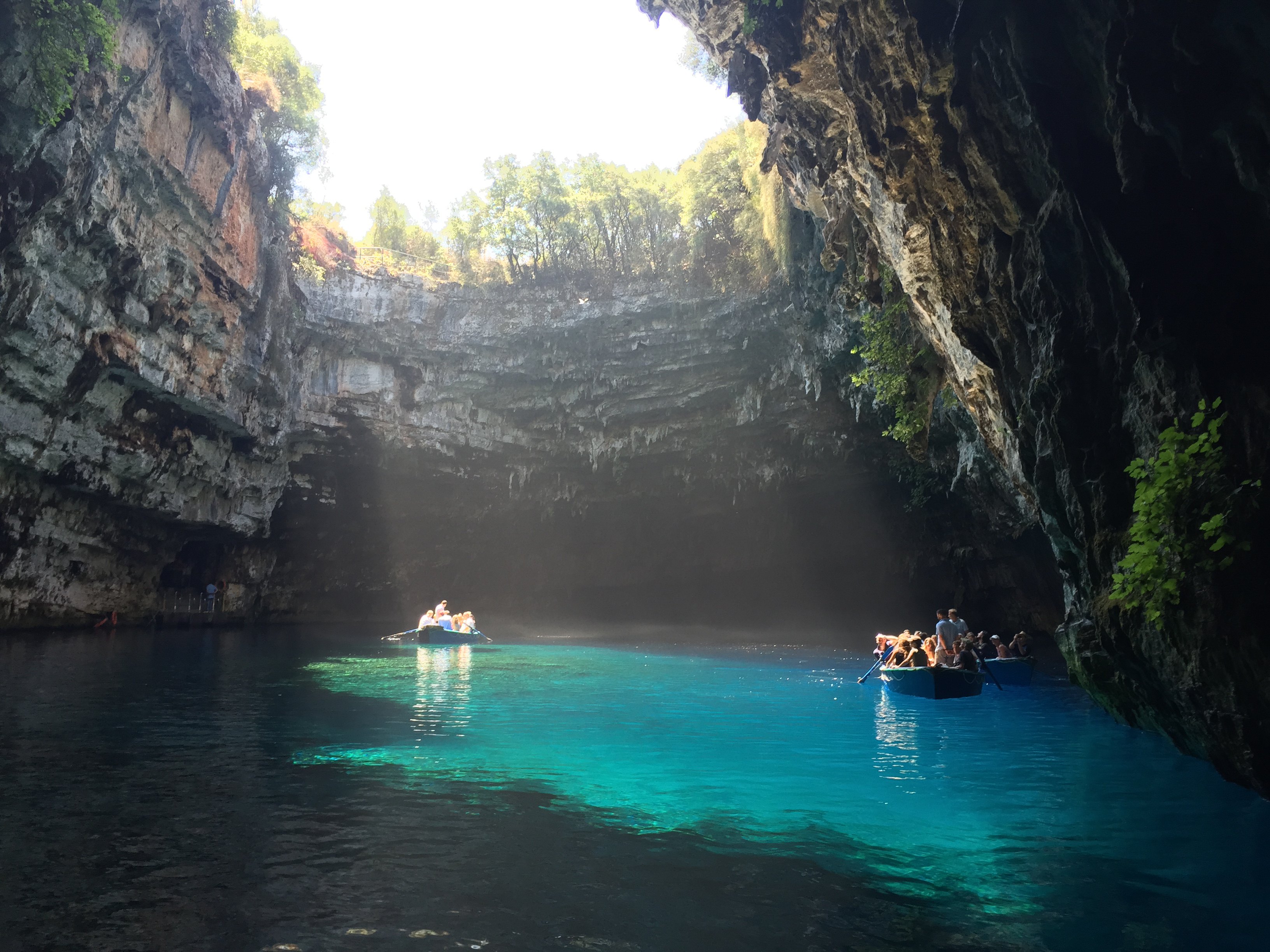 melissani cave