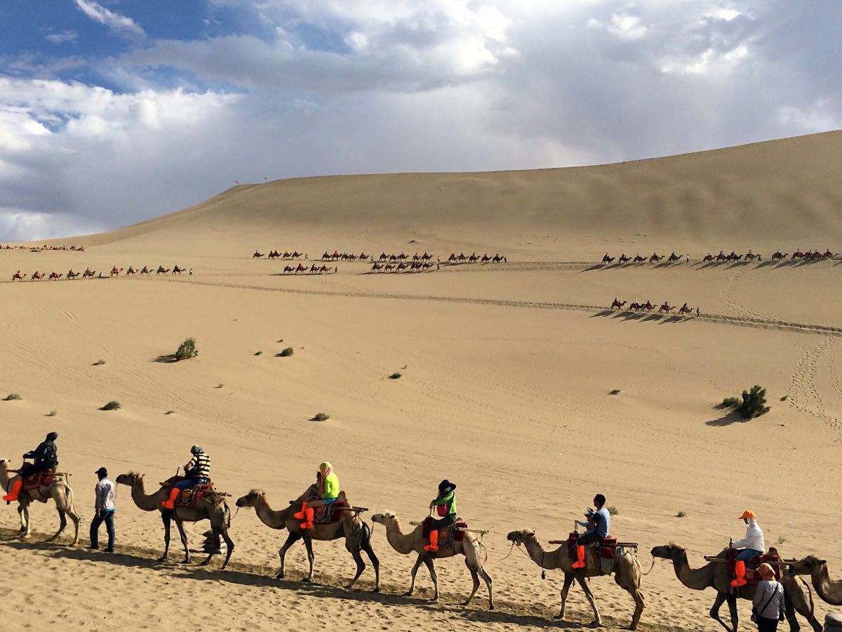 鸣沙山旅游景点攻略图